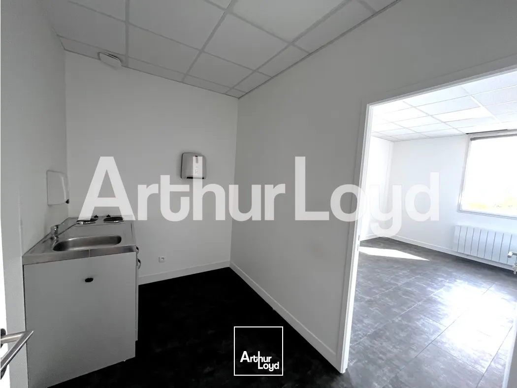 Bureaux - Location - MONDEVILLE - 14120 - 405.57-405.57 - 7897804