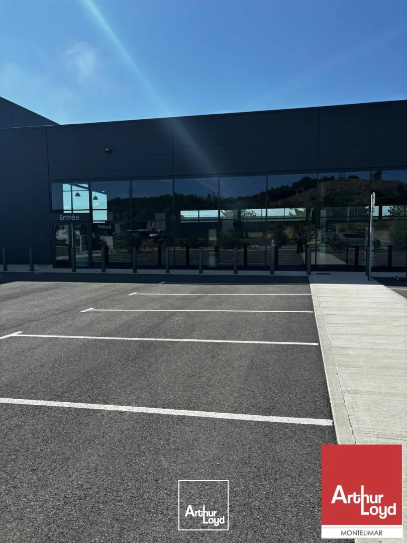 Locaux commerciaux - Location - SAINT PAUL TROIS CHATEAUX - 26130 - 250-250 - 7897851