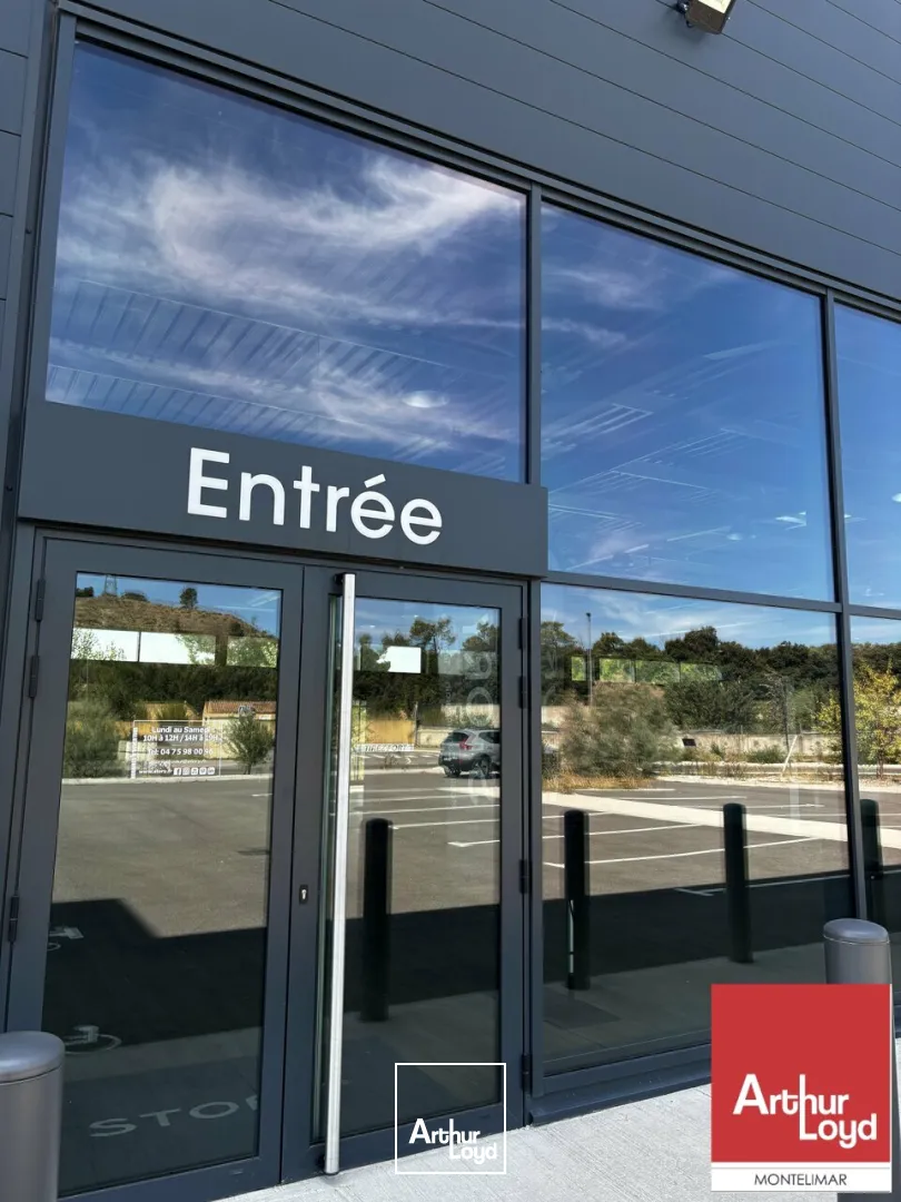 Locaux commerciaux - Location - SAINT PAUL TROIS CHATEAUX - 26130 - 250-250 - 7897853