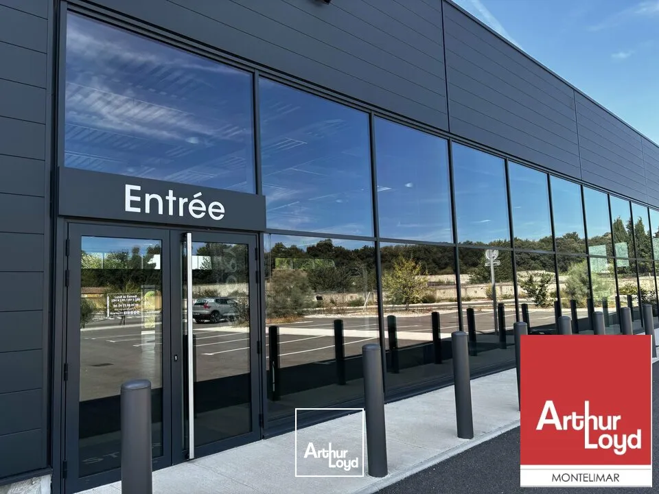 Locaux commerciaux - Location - SAINT PAUL TROIS CHATEAUX - 26130 - 250-250 - 7897850