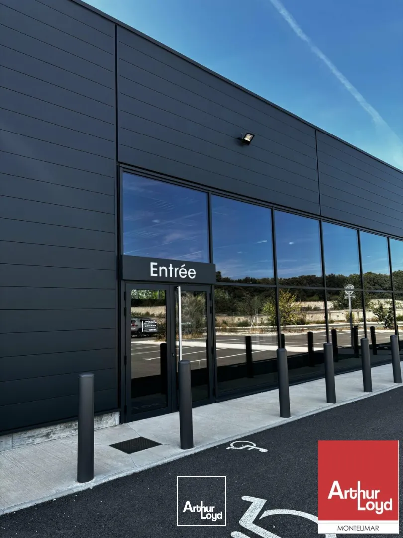 Locaux commerciaux - Location - SAINT PAUL TROIS CHATEAUX - 26130 - 250-250 - 7897855