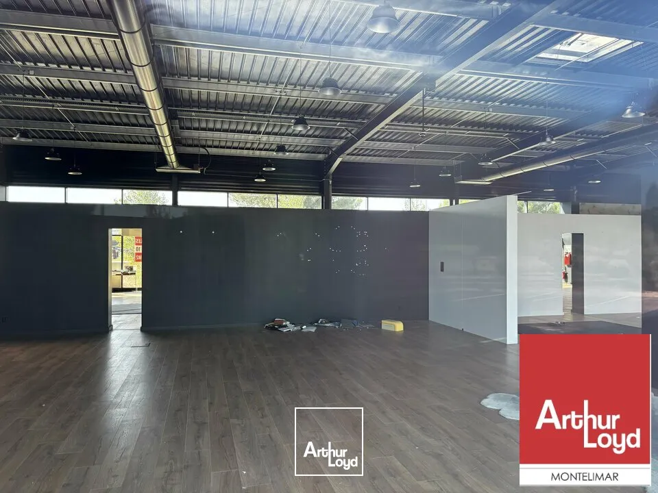Locaux commerciaux - Location - SAINT PAUL TROIS CHATEAUX - 26130 - 250-250 - 7897857