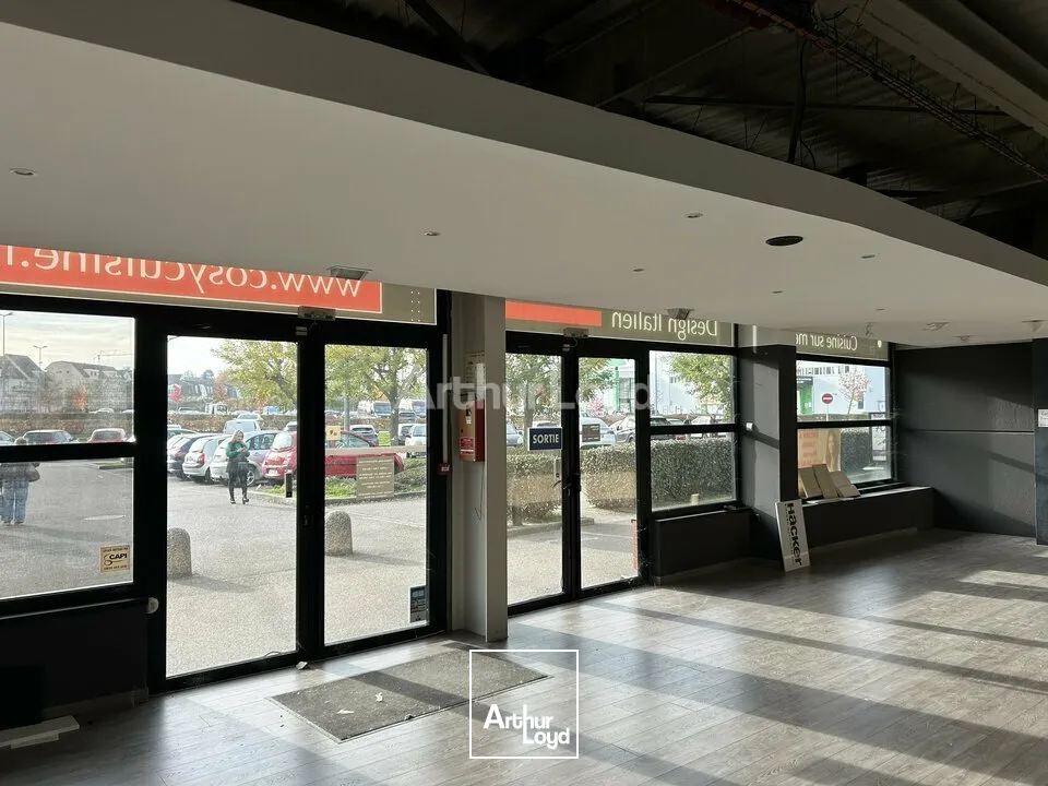 Locaux commerciaux - Location - MORSCHWILLER LE BAS - 68790 - 522-522 - 7897874