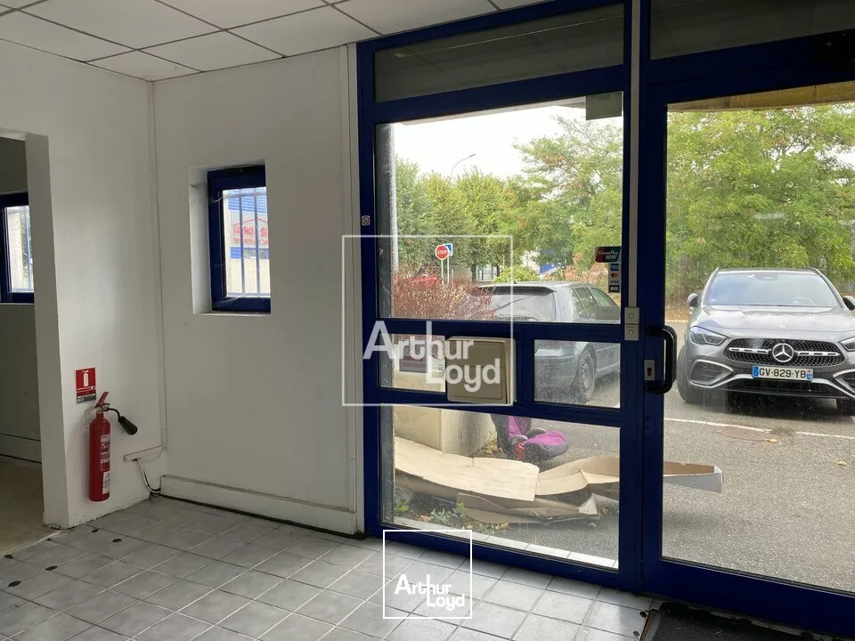 Locaux d'activité & Entrepôts - Location - SAINTE GENEVIEVE DES BOIS - 91700 - 207.55-207.55 - 7897942