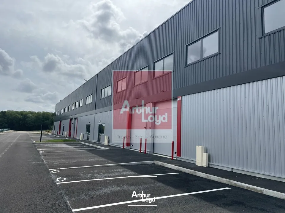 Locaux d'activité & Entrepôts - Location - AUXERRE - 89000 - 342-342 - 7898028