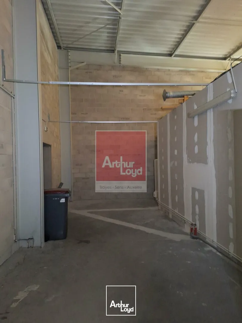 Locaux commerciaux - Location - SENS - 89100 - 199-199 - 7898042
