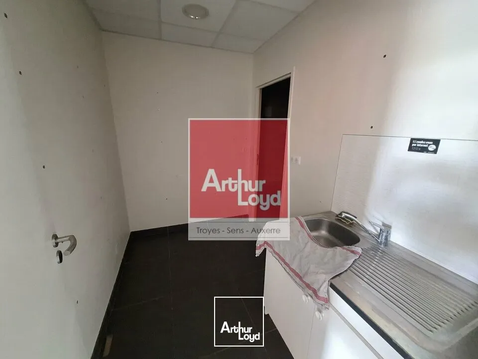 Locaux commerciaux - Location - SENS - 89100 - 199-199 - 7898043