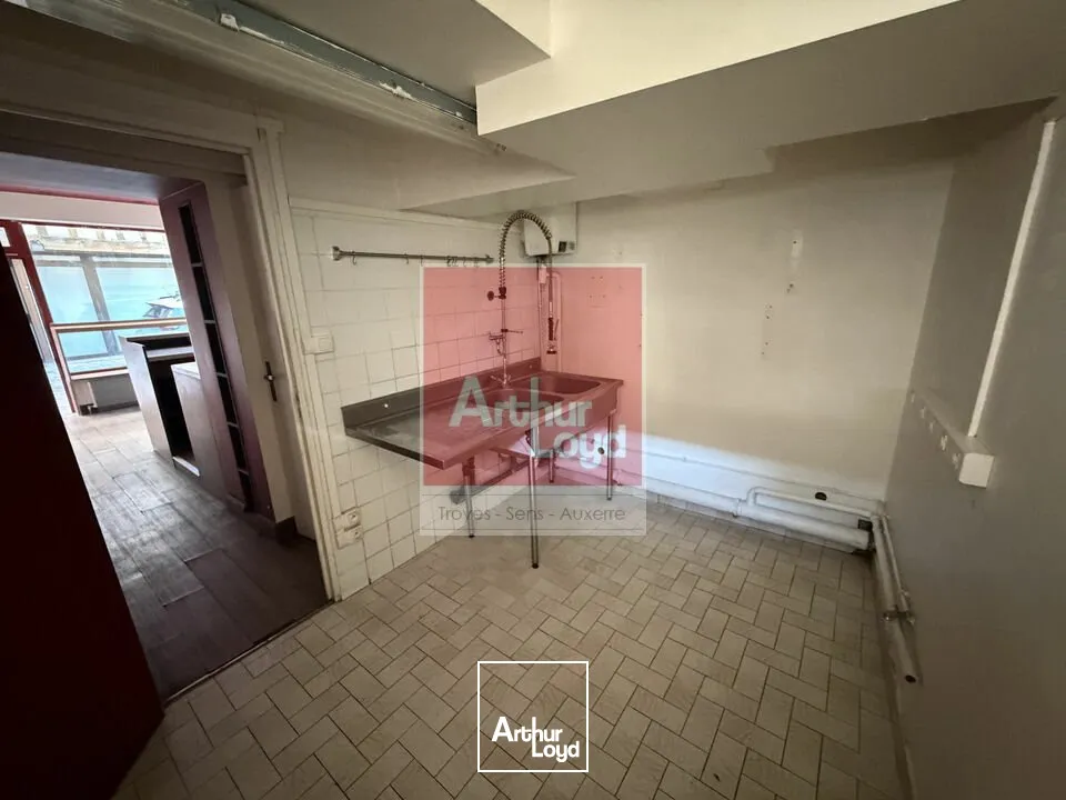 Locaux commerciaux - Location - TROYES - 10000 - 28-28 - 7898050