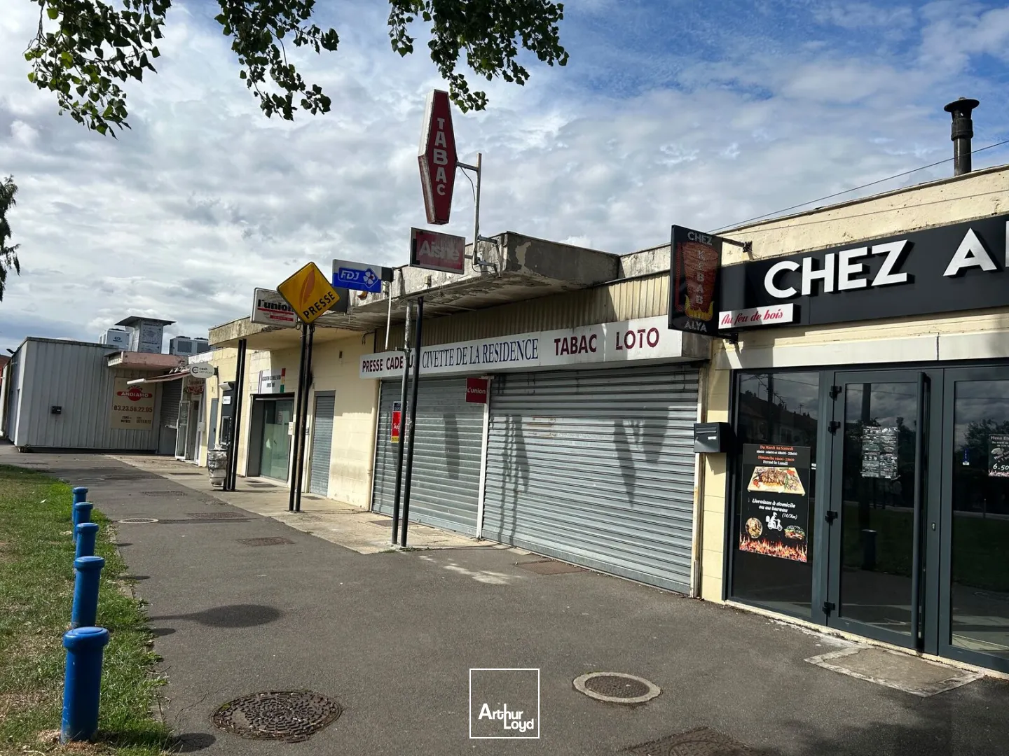 Locaux commerciaux - Location - CHAUNY - 02300 - 150-150 - 7898083