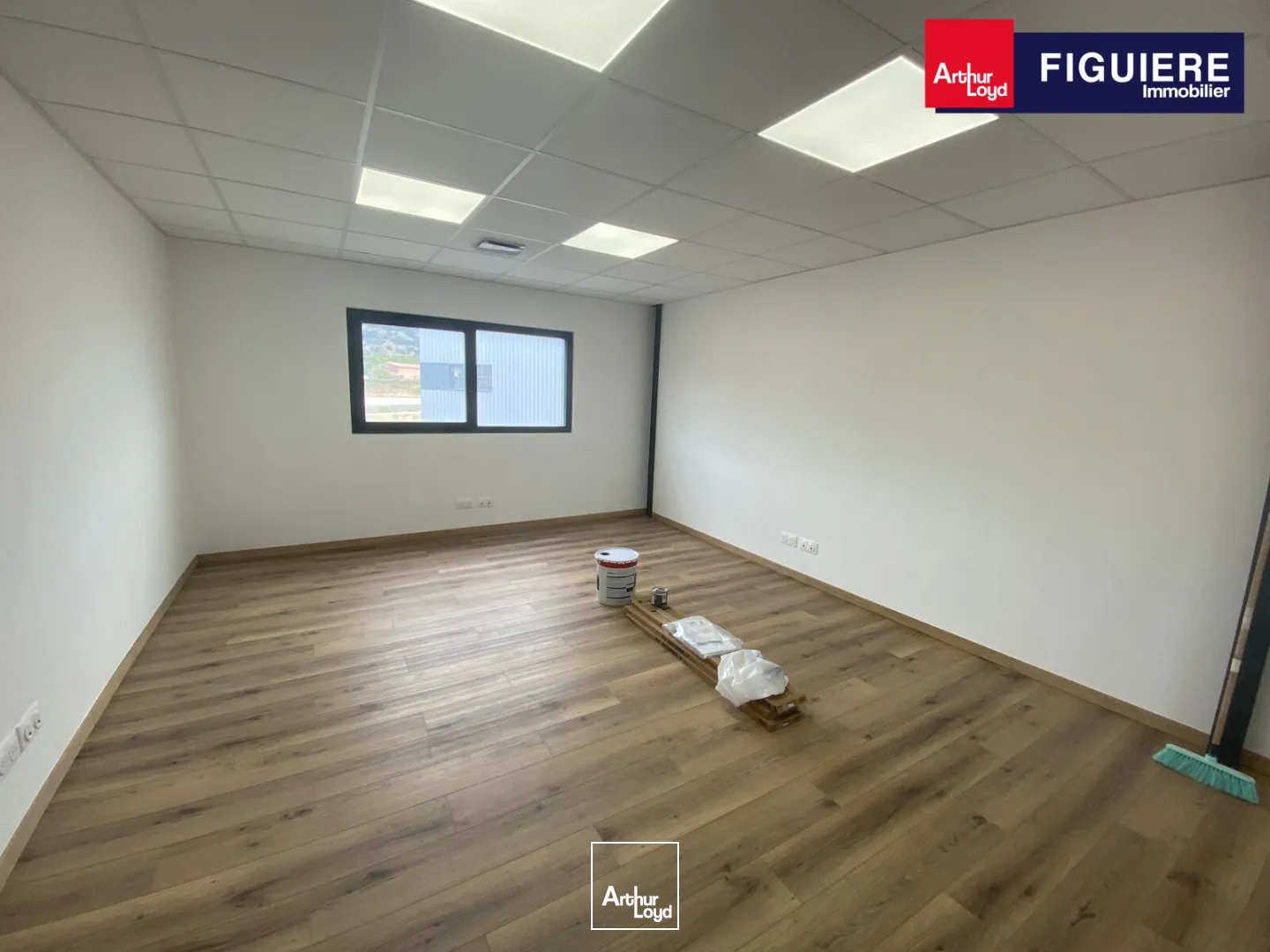 Bureaux - Location - LAMANON - 13113 - 38-38 - 7898107