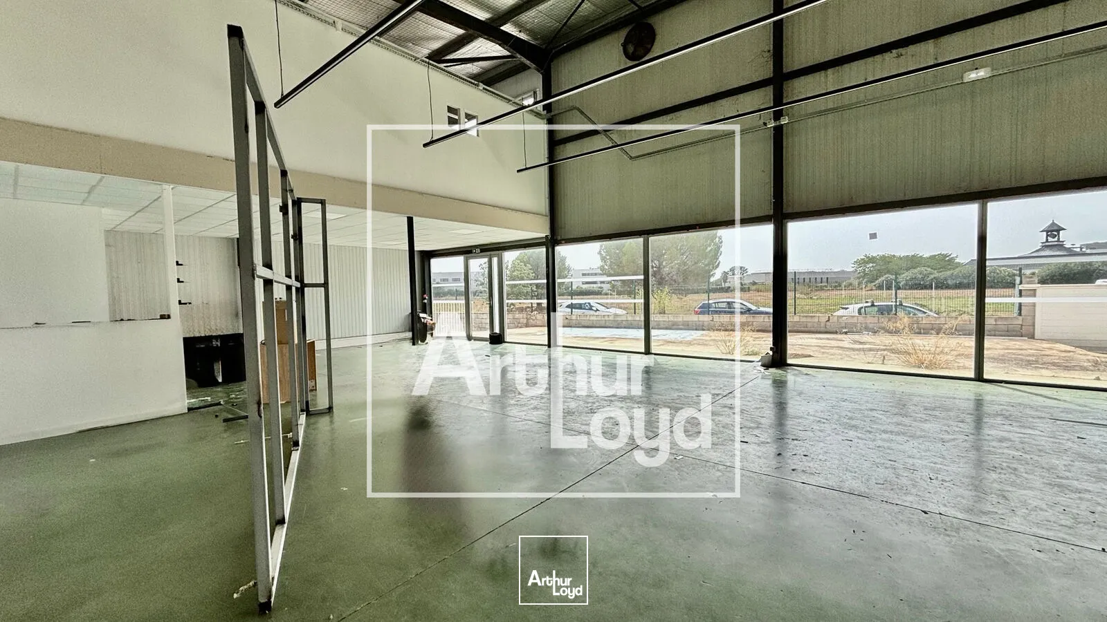 Locaux commerciaux - Location - MAUGUIO - 34130 - 235-235 - 7898142