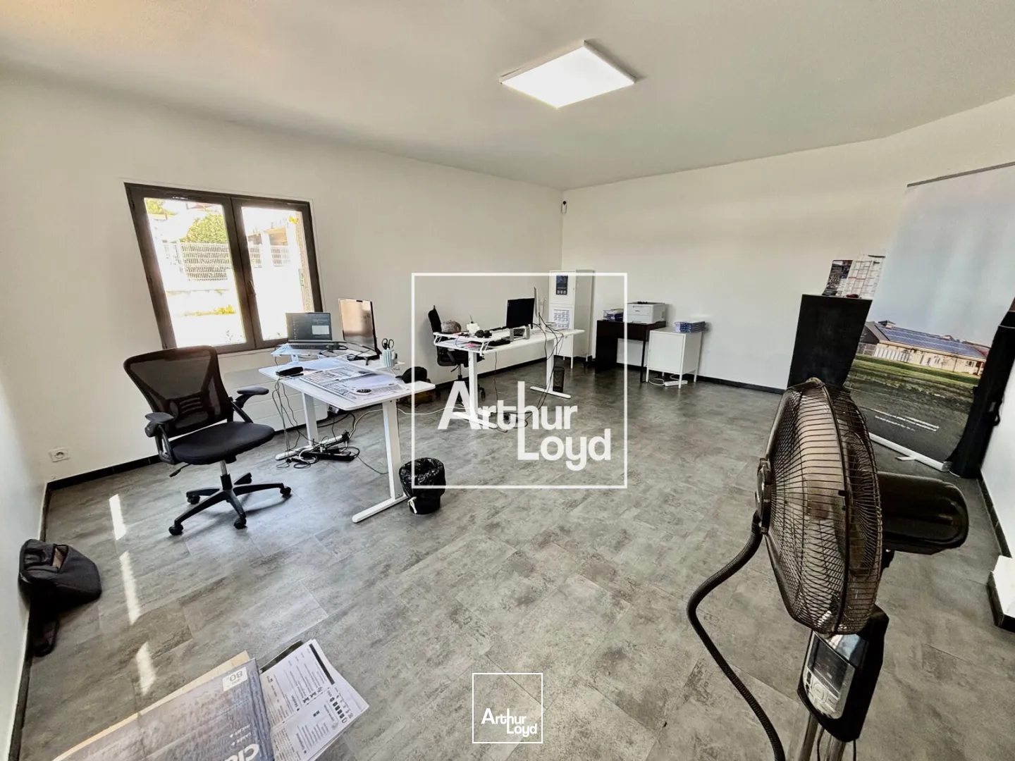 Locaux d'activité & Entrepôts - Location - TEYRAN - 34820 - 657-657 - 7898157