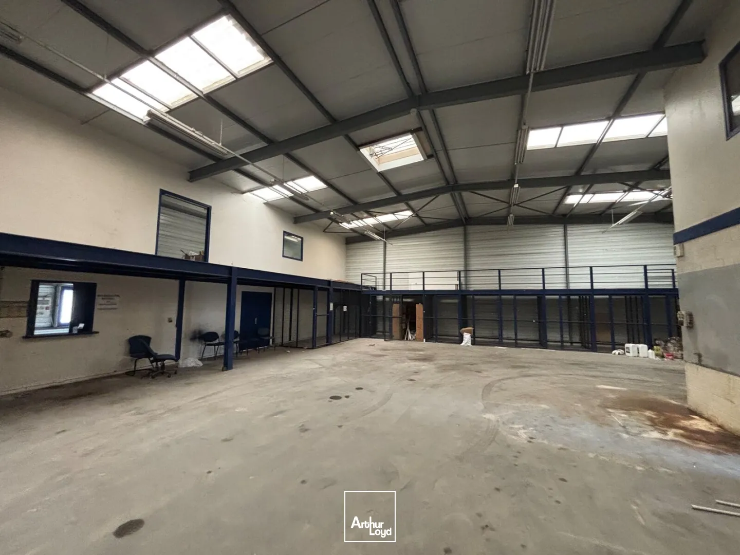 Locaux d'activité & Entrepôts - Location - LA VAUPALIERE - 76150 - 600-600 - 7898320