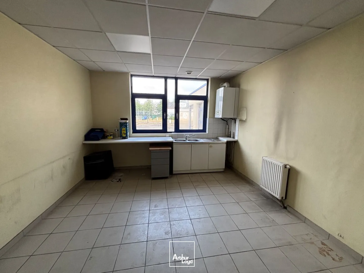 Locaux d'activité & Entrepôts - Location - LA VAUPALIERE - 76150 - 600-600 - 7898322
