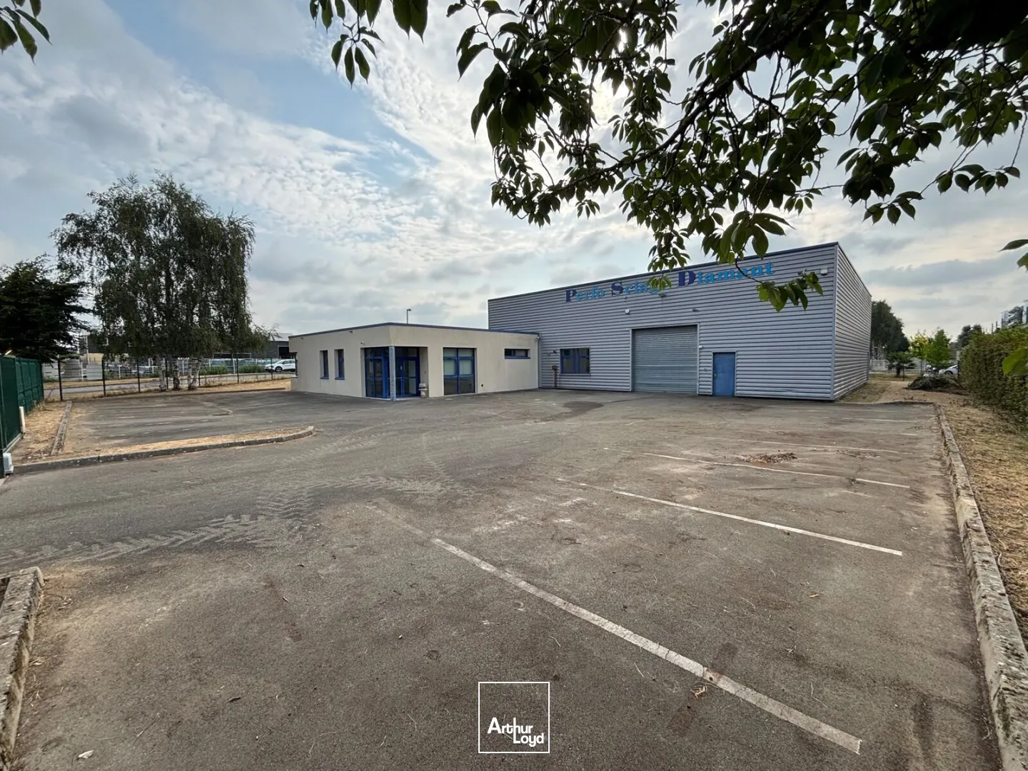 Locaux d'activité & Entrepôts - Location - LA VAUPALIERE - 76150 - 600-600 - 7898313