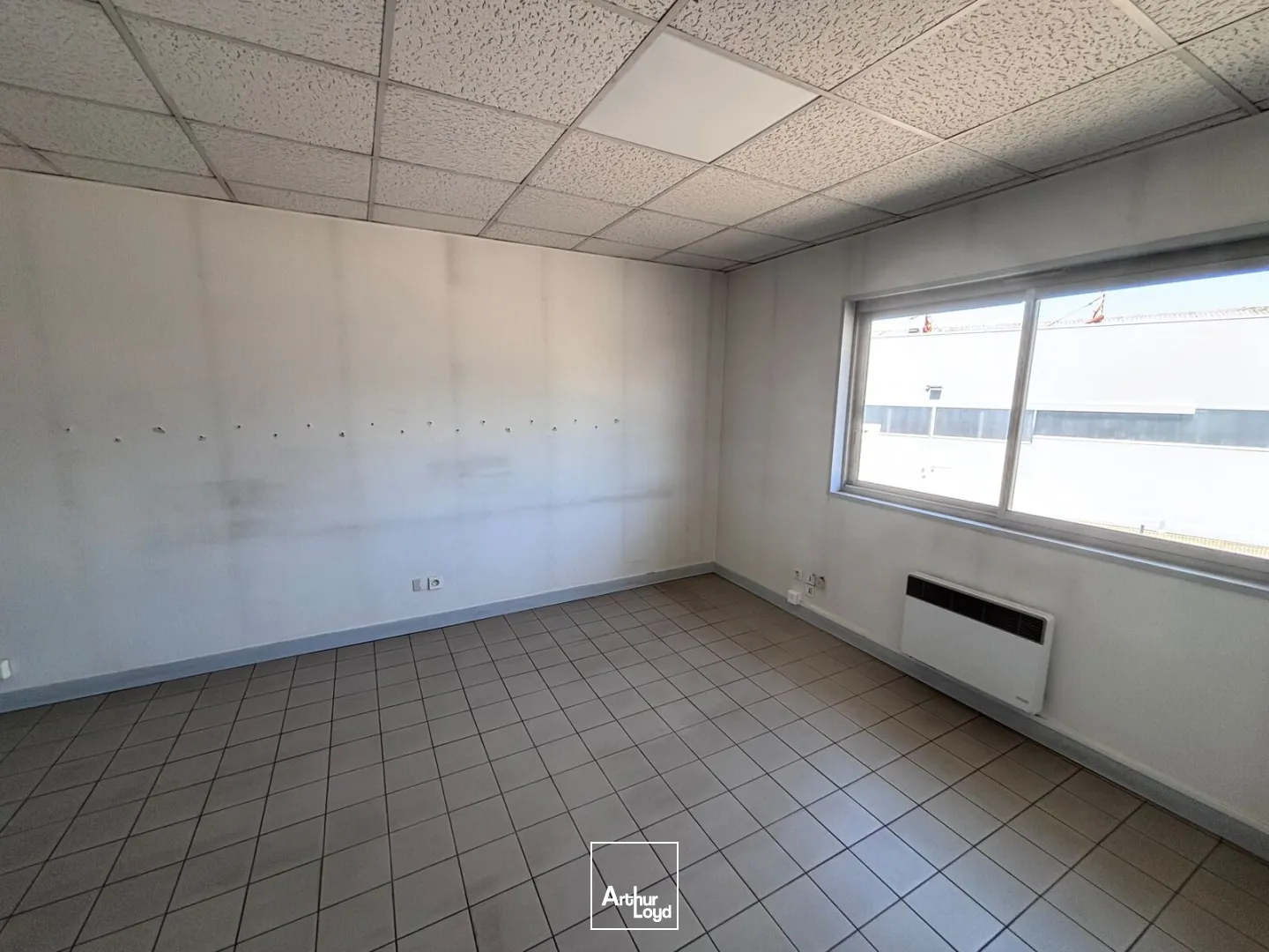 Locaux d'activité & Entrepôts - Location - SAINT HERBLAIN - 44800 - 1461-1461 - 7898453