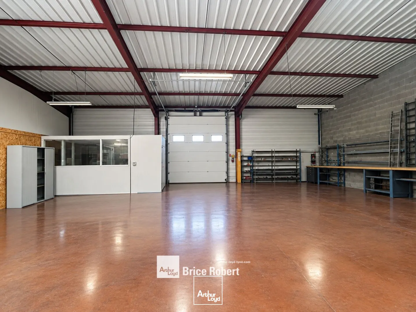 Locaux d'activité & Entrepôts - Vente - SAINT PRIEST - 69800 - 570-570 - 7898643