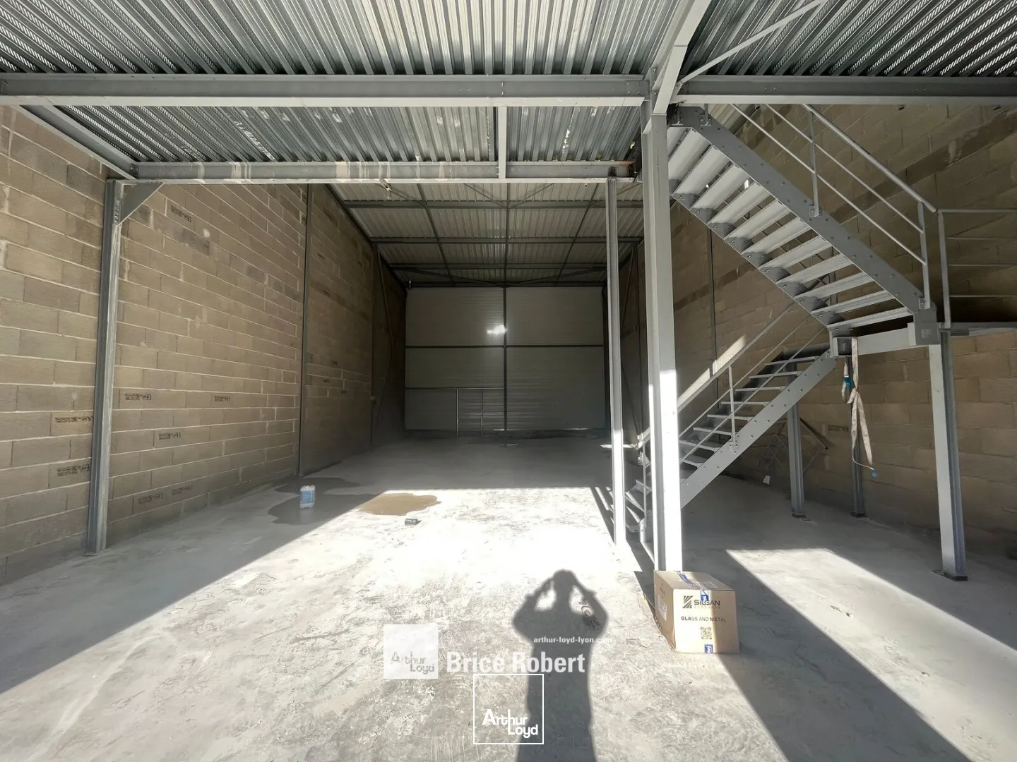 Locaux d'activité & Entrepôts - Location - CHAPONOST - 69630 - 210-210 - 7898665