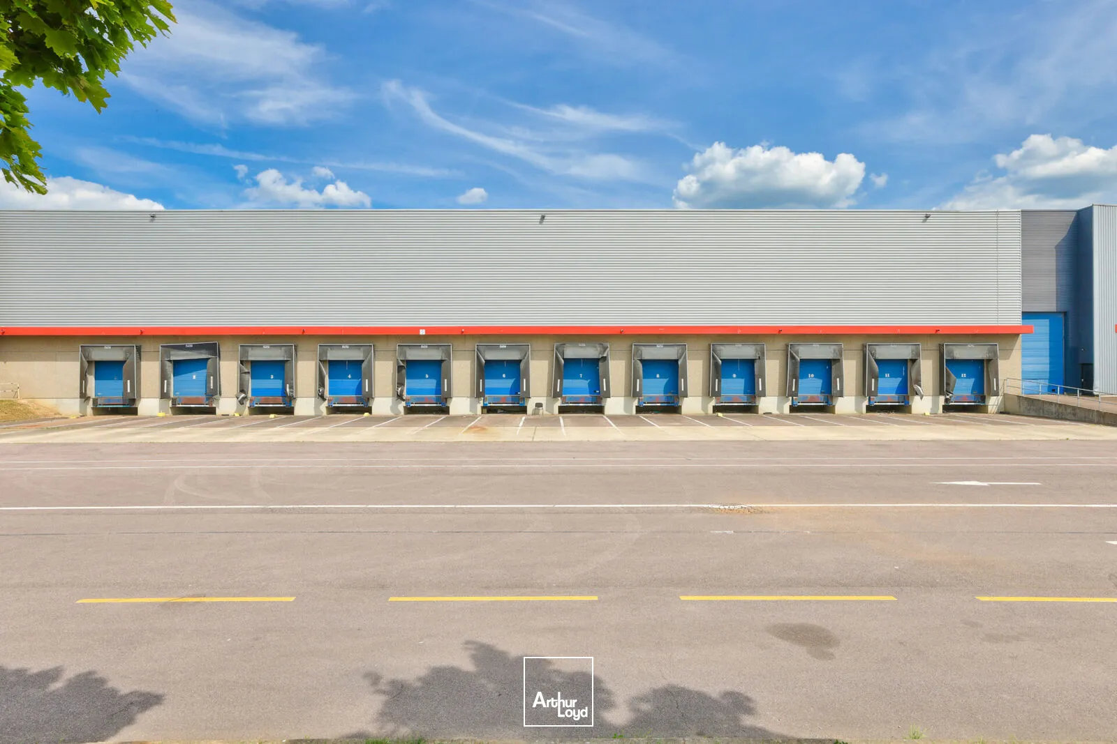 Locaux d'activité & Entrepôts - Location - GARGENVILLE - 78440 - 3900-3900 - 7898780