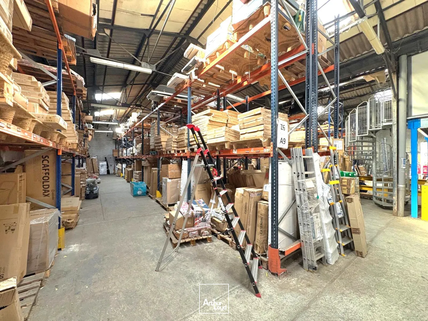 Locaux d'activité & Entrepôts - Location - MARSEILLE - 13015 - 1100-1100 - 7898848