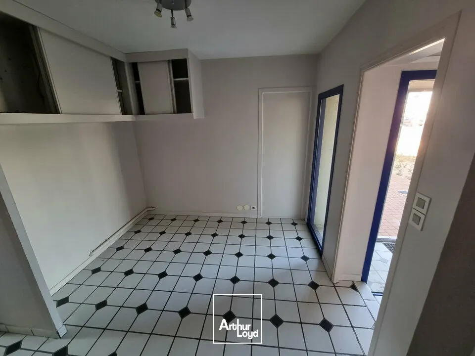 Locaux commerciaux - Vente - NIORT - 79000 - 281-281 - 7898992