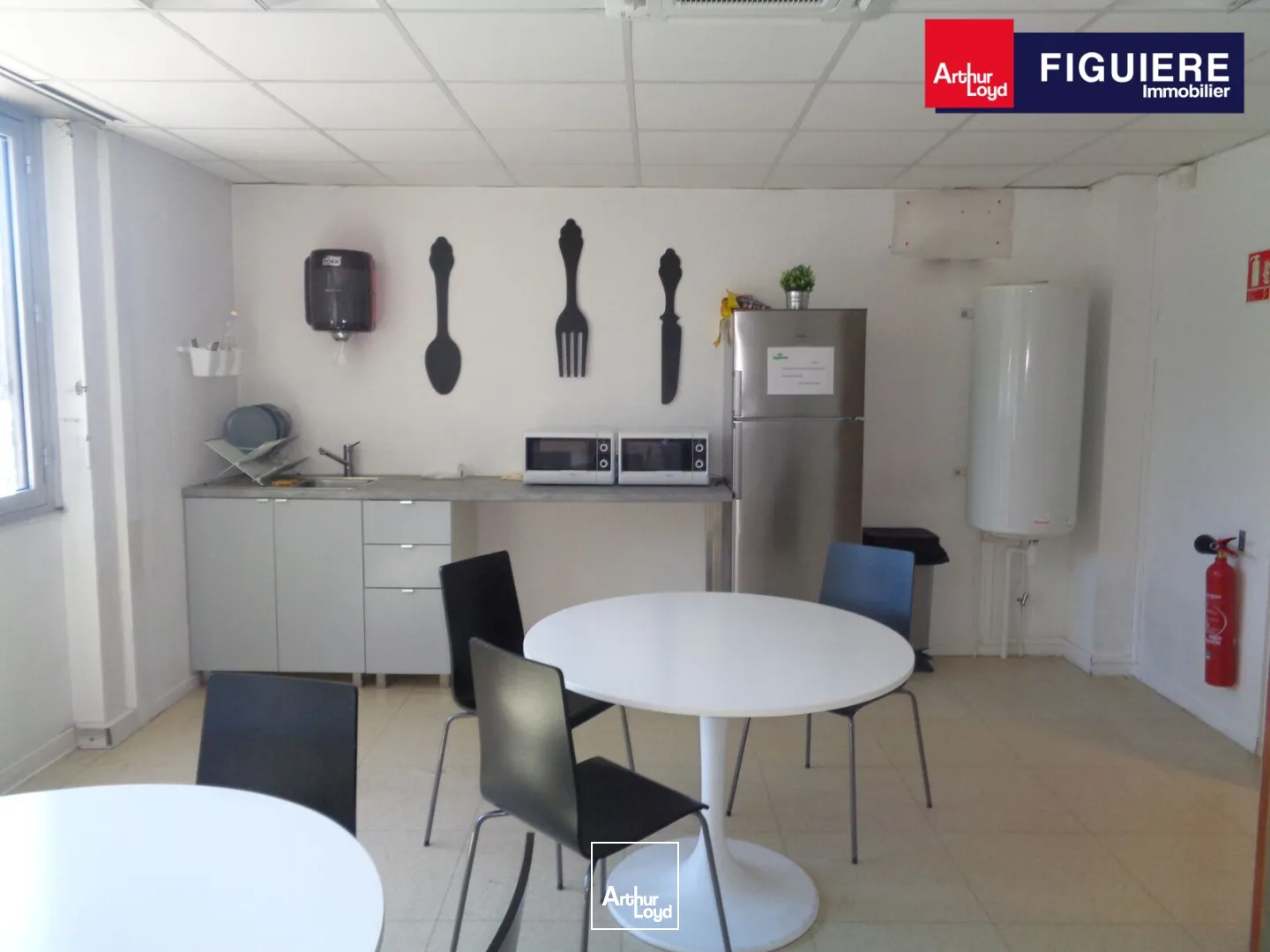 Bureaux - Location - VITROLLES - 13127 - 436-883 - 7899084
