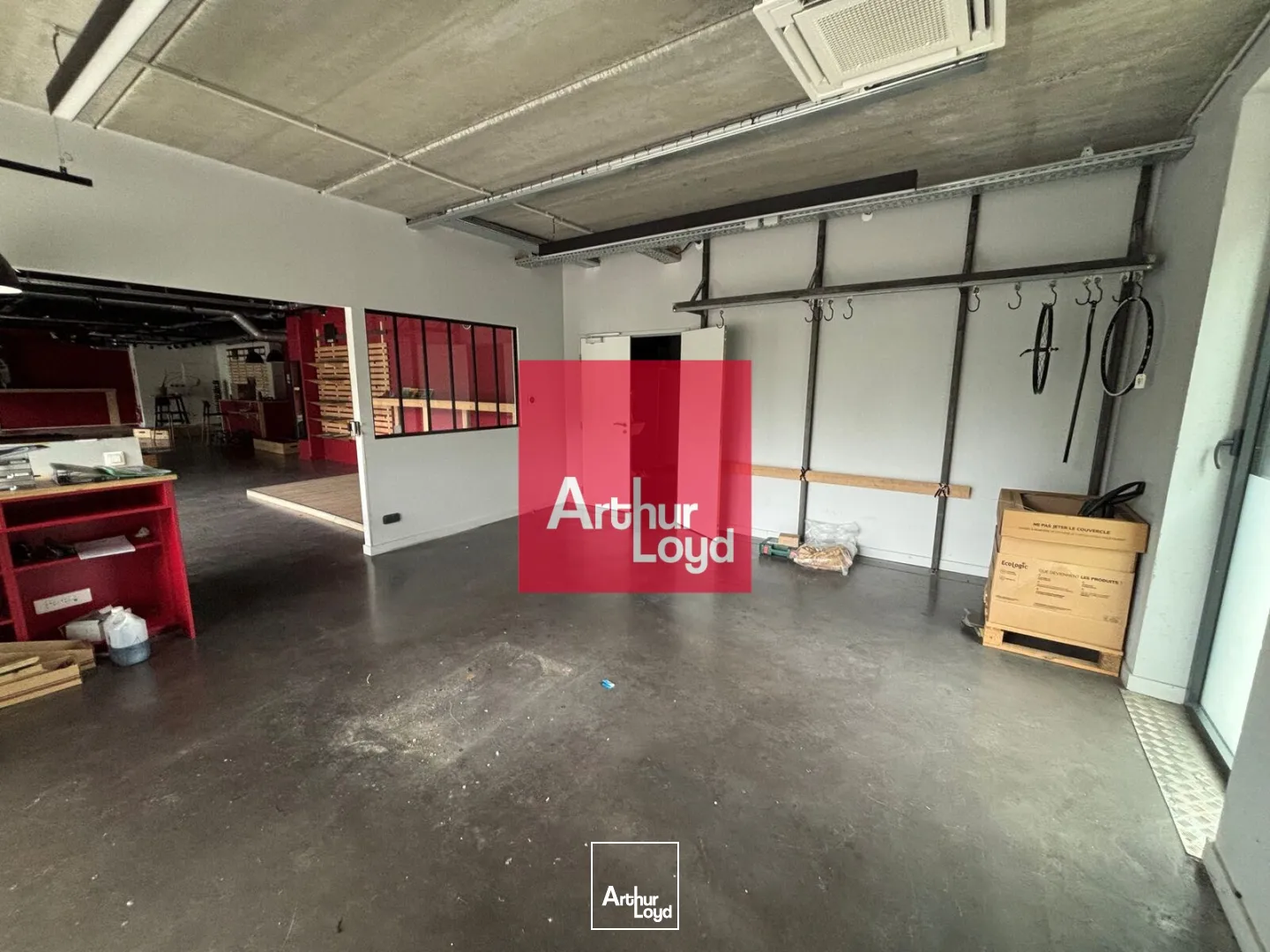 Locaux commerciaux - Location - MEYLAN - 38240 - 149.86-311.33 - 7900367