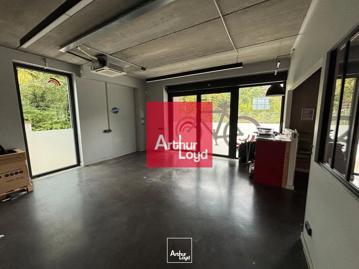 Locaux commerciaux - Location - MEYLAN - 38240 - 149.86-311.33 - 7900369