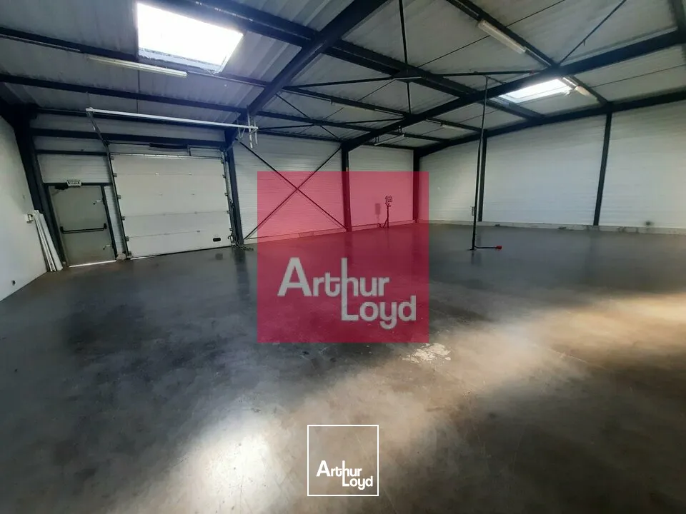 Locaux d'activité & Entrepôts - Location - CLERMONT FERRAND - 63100 - 230-230 - 7900992