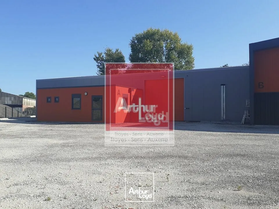 Locaux d'activité & Entrepôts - Vente - SAINT-PARRES-LÈS-VAUDES - 10260 - 1000-1000 - 7901224