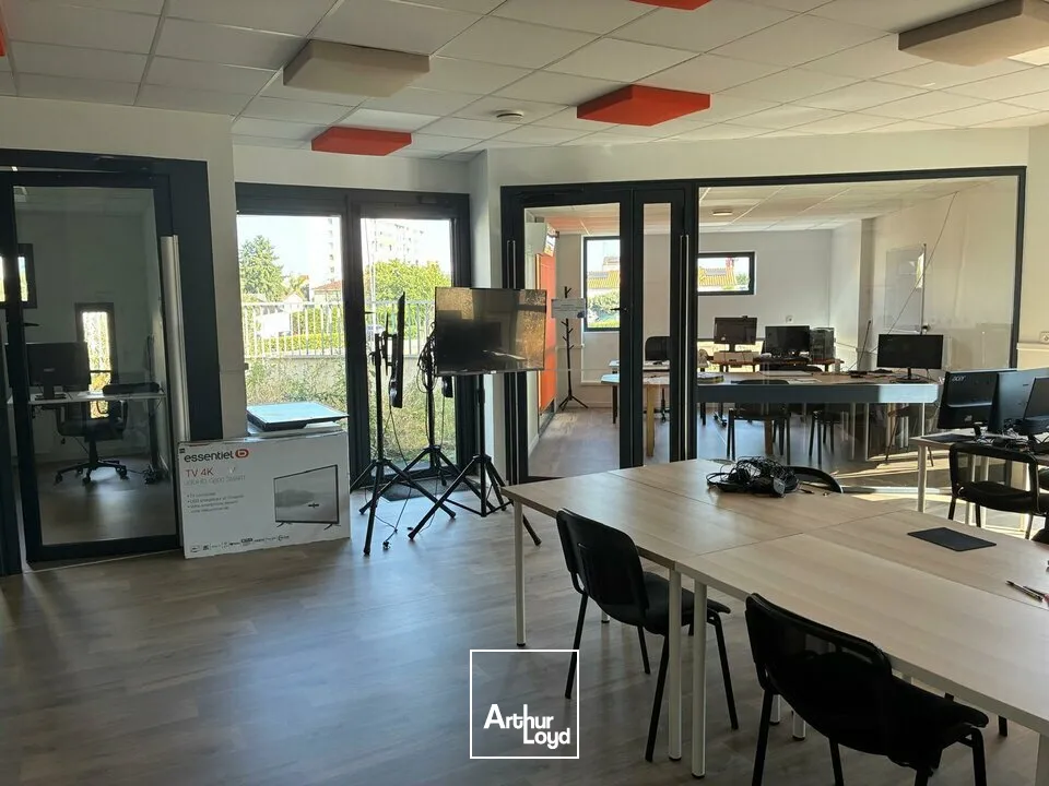 Bureaux - Location - LA ROCHE SUR YON - 85000 - 800-800 - 7903086