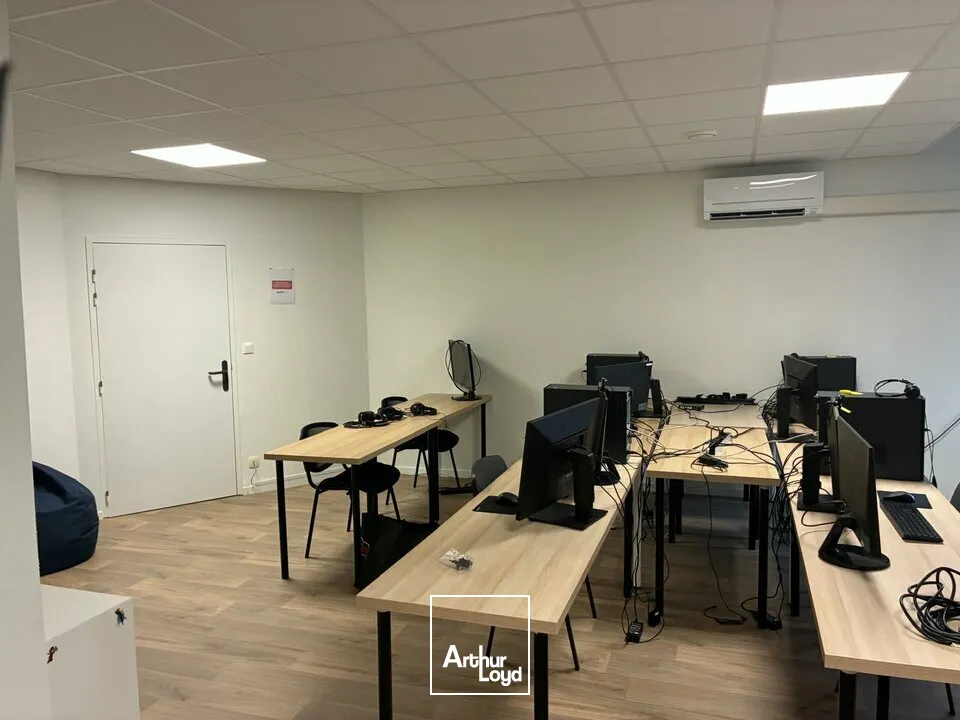 Bureaux - Location - LA ROCHE SUR YON - 85000 - 800-800 - 7903084