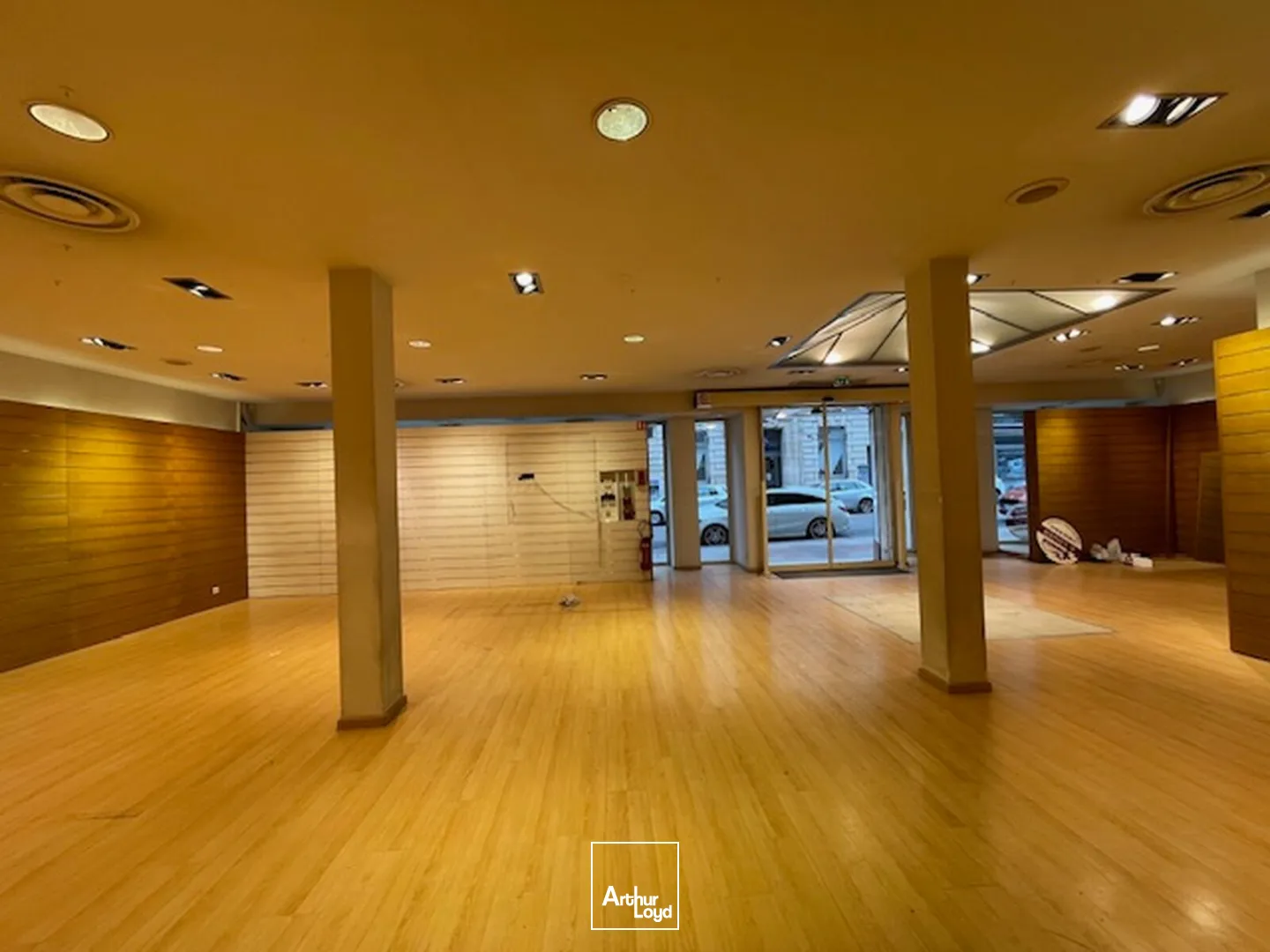 Locaux commerciaux - Location - SOISSONS - 02200 - 163-163 - 7903211