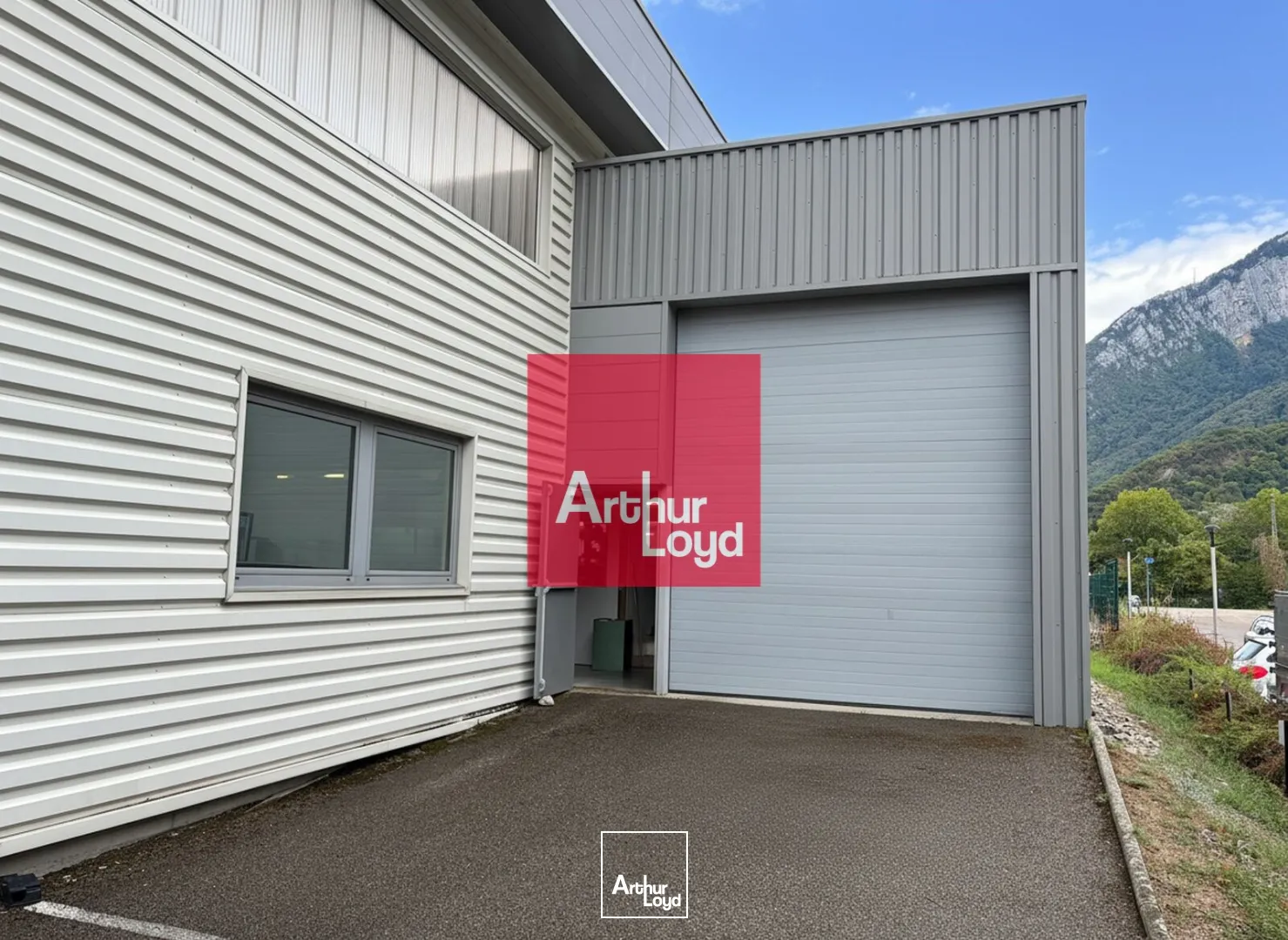Locaux d'activité & Entrepôts - Vente - VEUREY VOROIZE - 38113 - 371-371 - 7903312