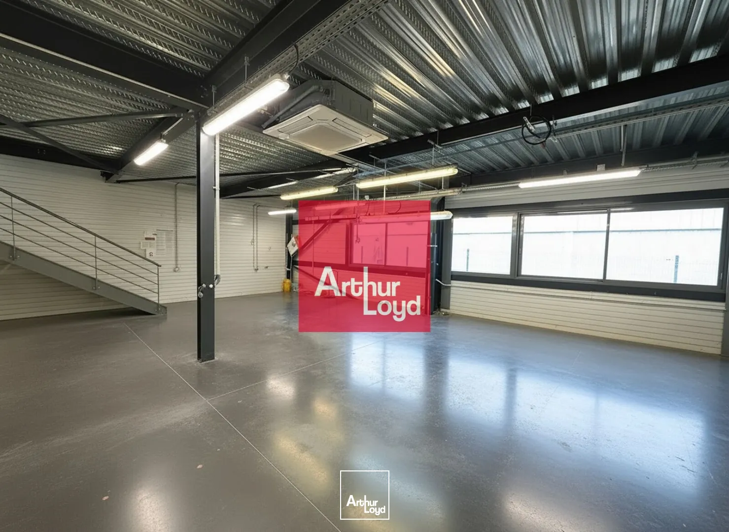Locaux d'activité & Entrepôts - Vente - VEUREY VOROIZE - 38113 - 371-371 - 7903315