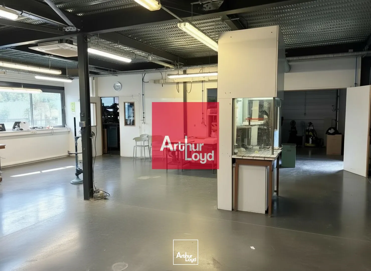 Locaux d'activité & Entrepôts - Vente - VEUREY VOROIZE - 38113 - 371-371 - 7903318