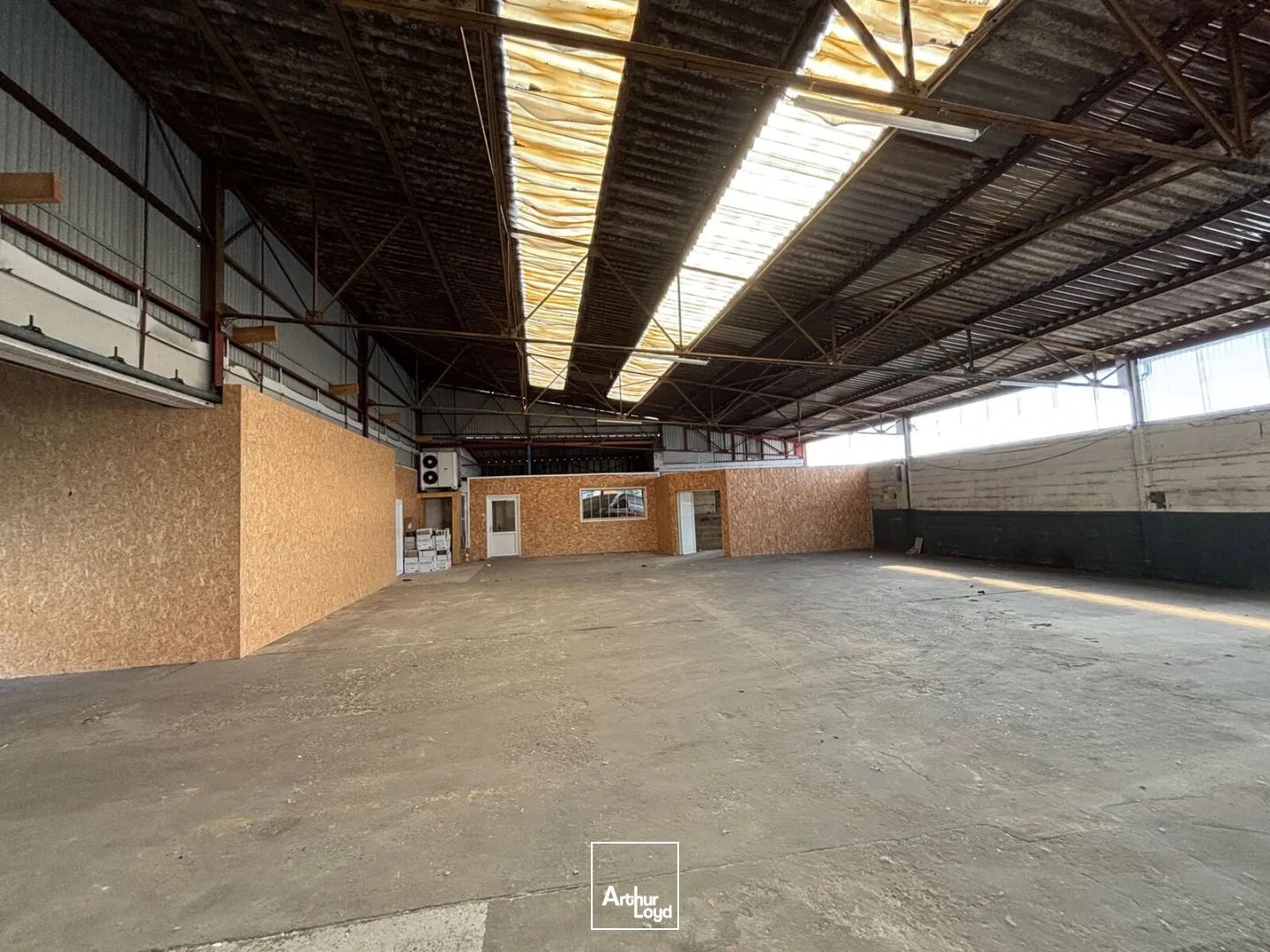 Locaux d'activité & Entrepôts - Location - BARENTIN - 76360 - 350-350 - 7903365