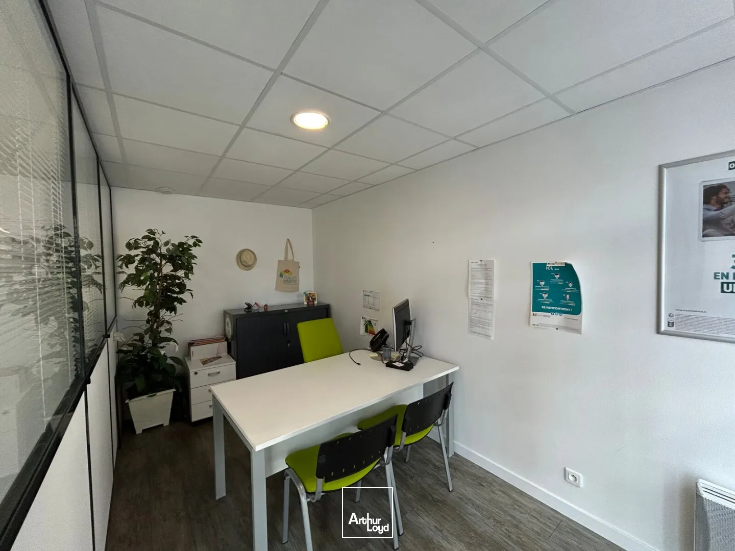 Locaux commerciaux - Location - SAINT SEBASTIEN SUR LOIRE - 44230 - 110-110 - 7903416