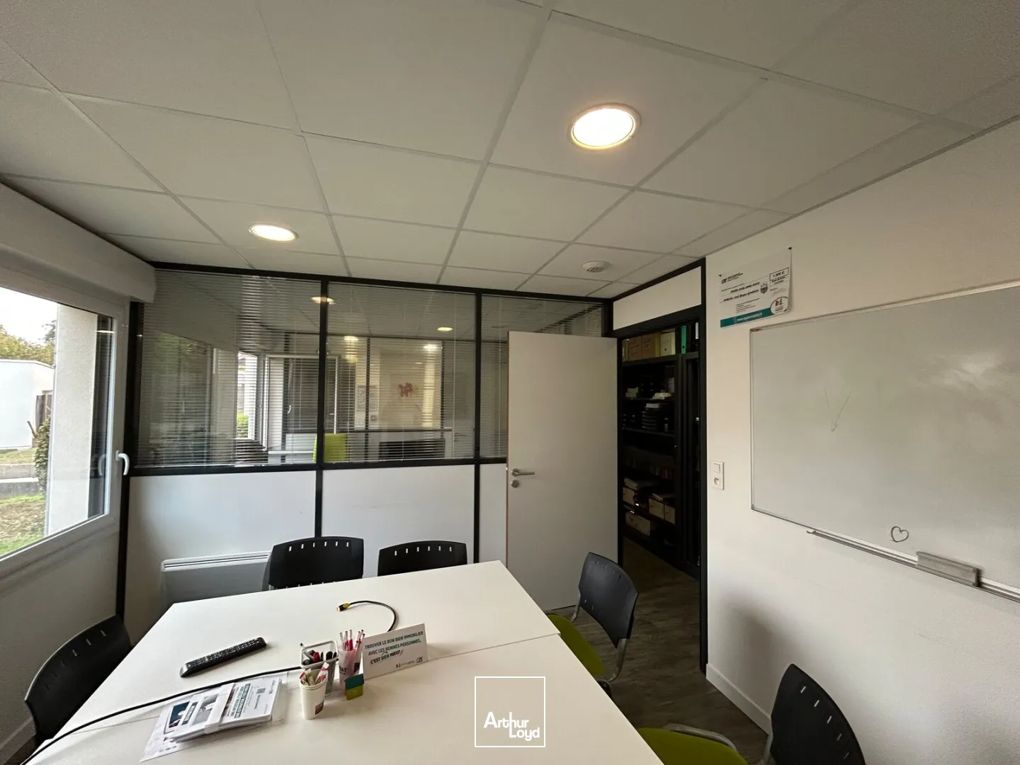 Locaux commerciaux - Location - SAINT SEBASTIEN SUR LOIRE - 44230 - 110-110 - 7903421
