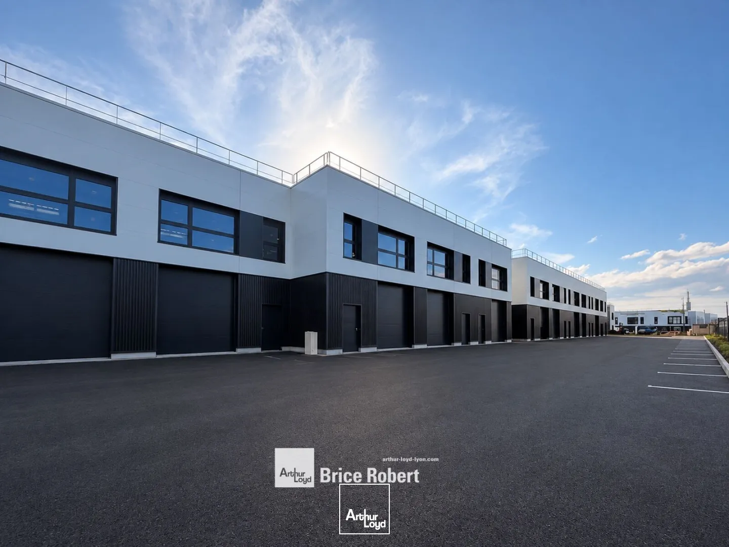 Locaux d'activité & Entrepôts - Location - DECINES CHARPIEU - 69150 - 143-2217 - 7903725