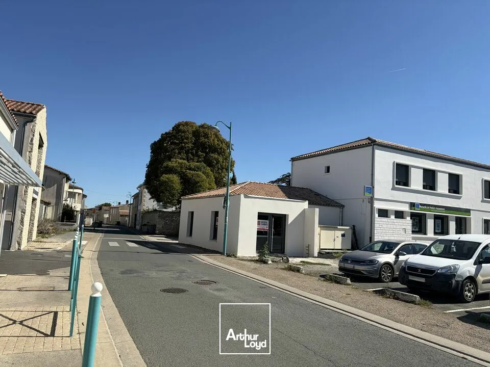 Locaux commerciaux - Location - MAUZÉ-SUR-LE-MIGNON - 79210 - 56-56 - 7903964