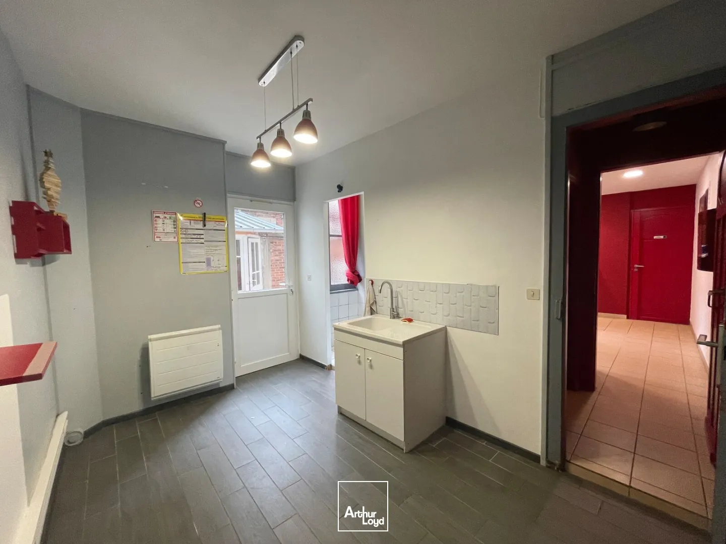Locaux commerciaux - Location - SOISSONS - 02200 - 80-80 - 7904042