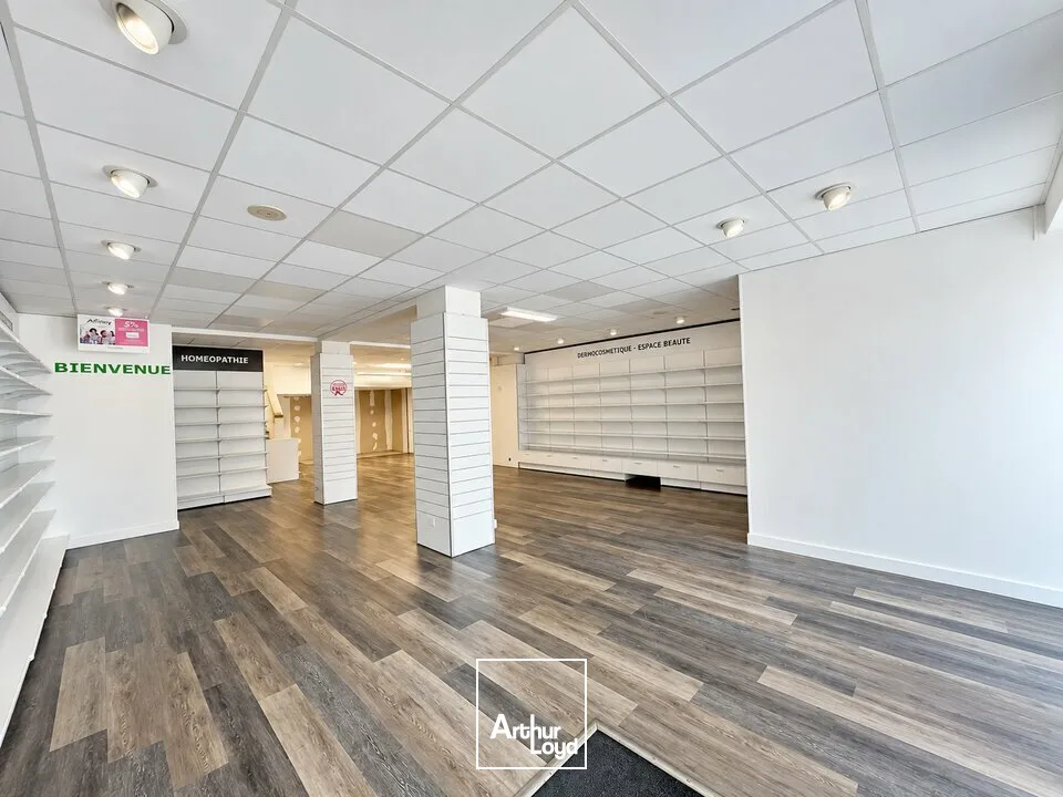 Locaux commerciaux - Location - SAINT-ROMAIN-DE-COLBOSC - 76430 - 150-150 - 7904069