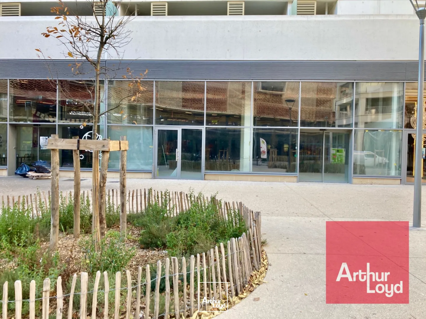 Locaux commerciaux - Location - MONTPELLIER - 34000 - 92.65-527.31 - 7904075
