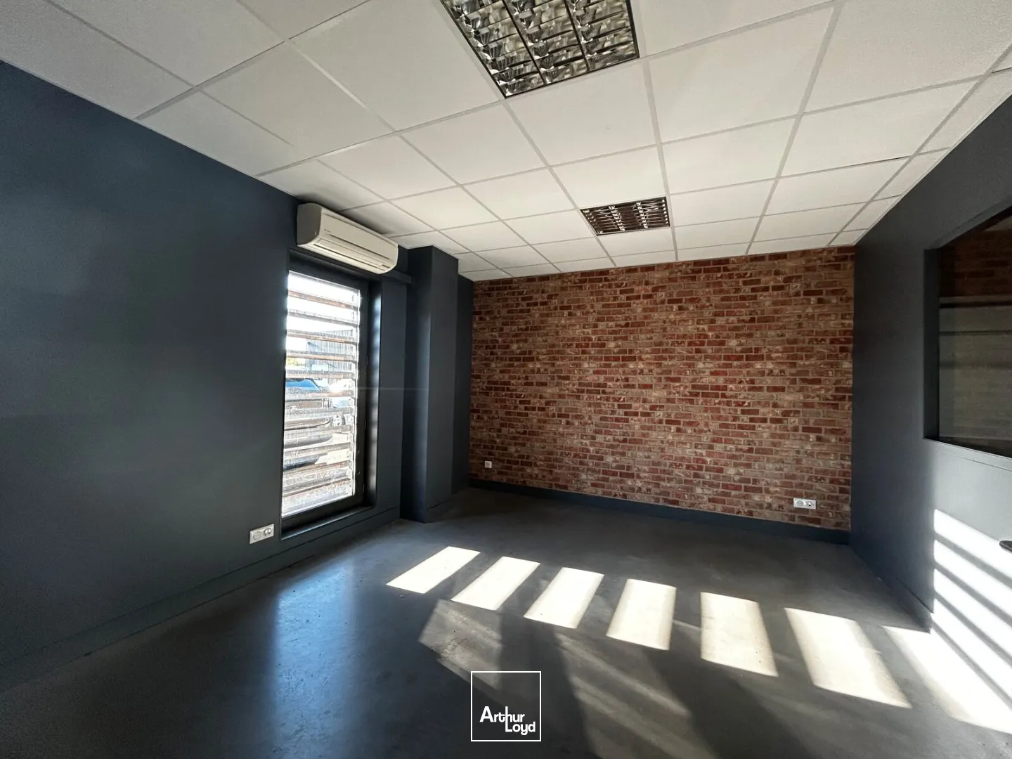Locaux d'activité & Entrepôts - Location - MERIGNAC - 33700 - 900-900 - 7904163
