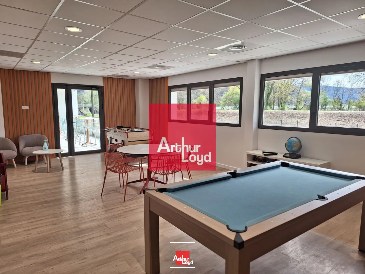 Bureaux - Location - SAINT EGREVE - 38120 - 11.84-49.72 - 7904231
