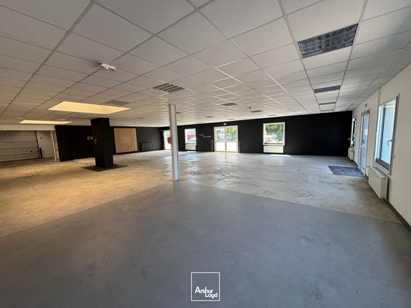 Locaux commerciaux - Location - TILLE - 60000 - 456-456 - 7904254