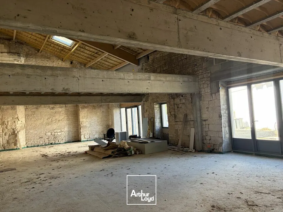 Locaux commerciaux - Location - MAUZÉ-SUR-LE-MIGNON - 79210 - 70-210 - 7905002