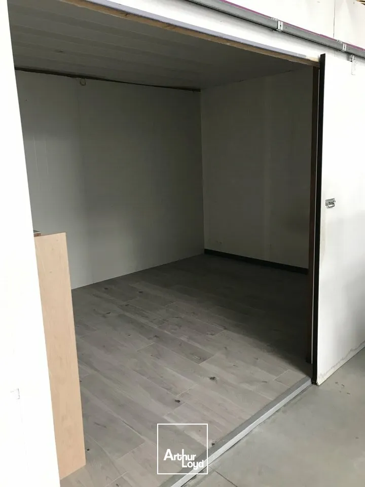 Locaux d'activité & Entrepôts - Location - FRANCOIS - 79260 - 136-136 - 7905010