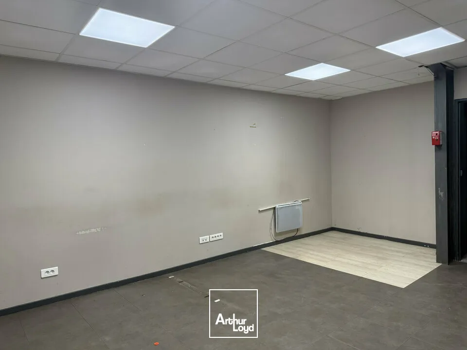 Locaux commerciaux - Location - BOURGES - 18000 - 750-750 - 7905054
